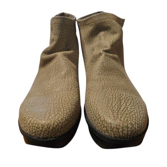 New L'amour Des Pieds Hadirat Women's Taupe Elephant size 9.5 - Picture 5 of 9